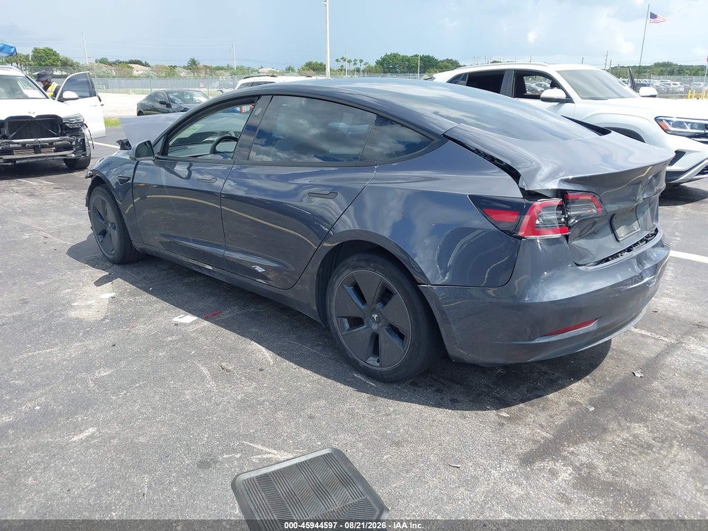 Tesla Model 3 2023