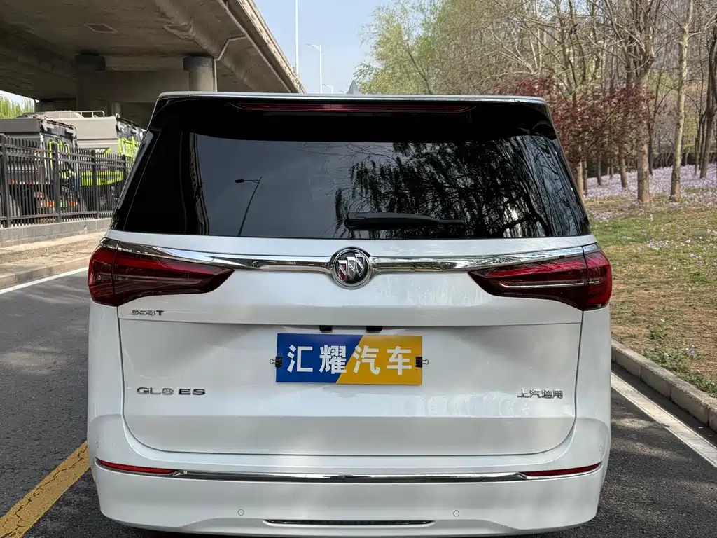Buick GL8 2022