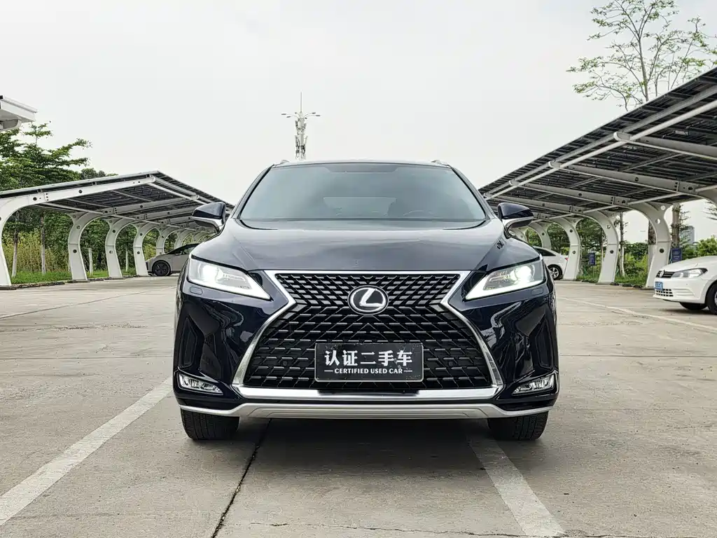 Lexus RX 2021