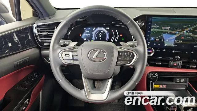 Lexus NX 2024