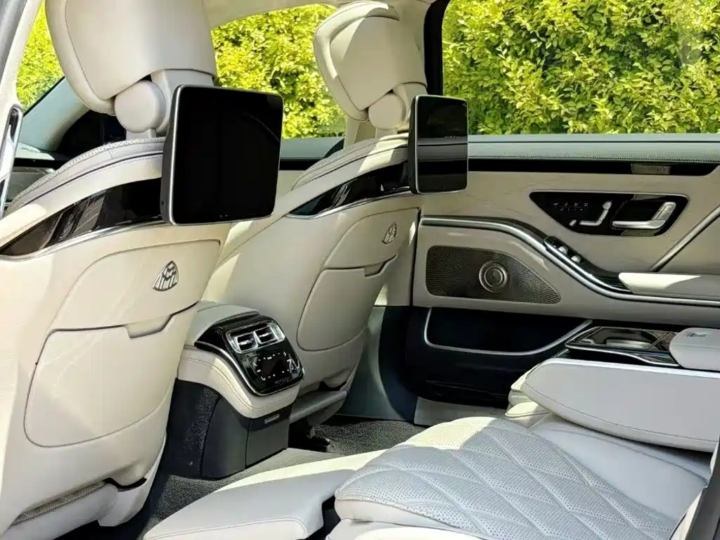 Mercedes-Benz S-Класс 2023