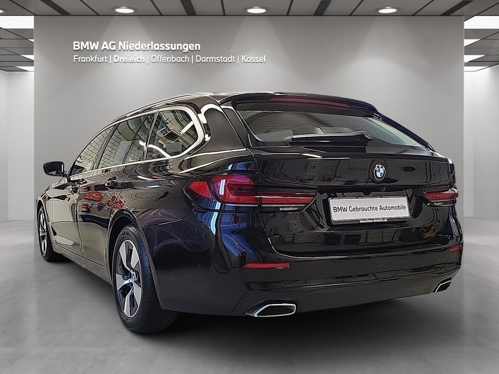 BMW 520 2023