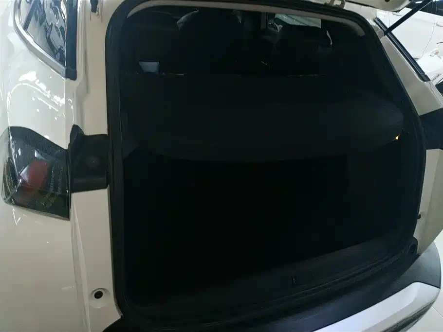Peugeot 2008 2021