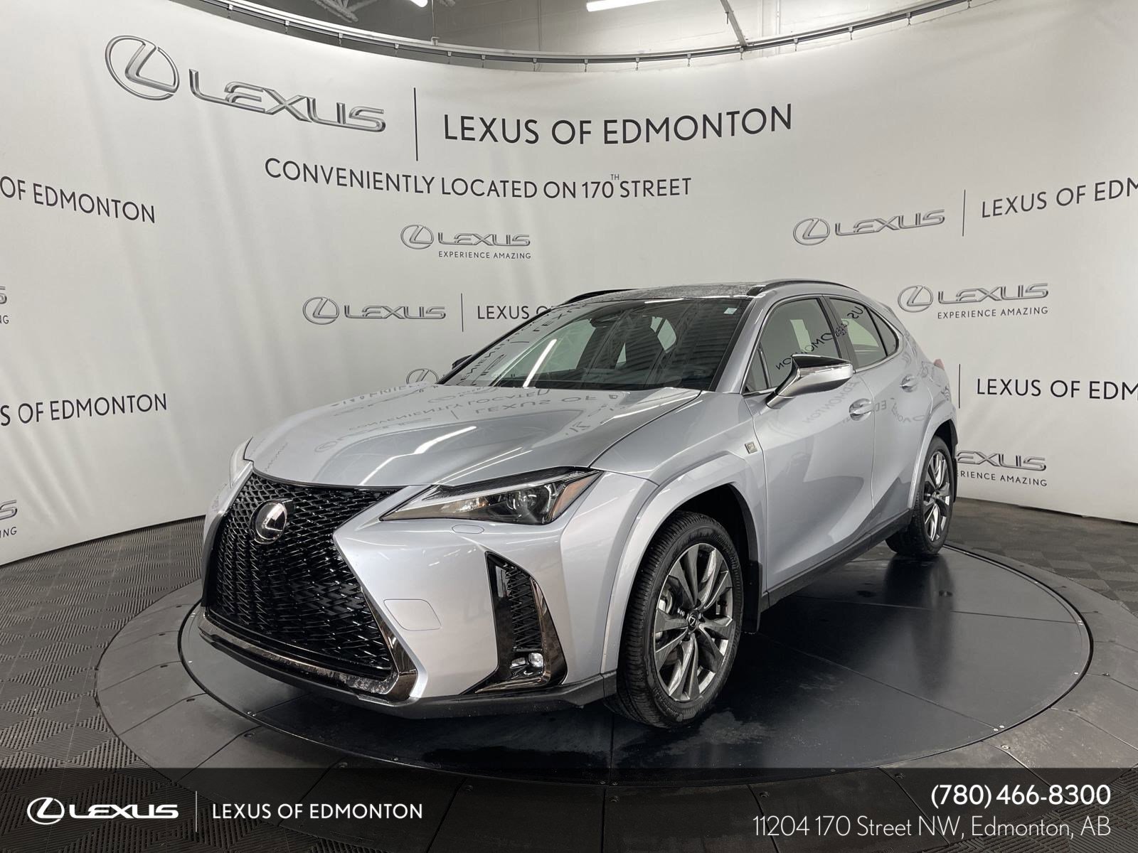 Lexus UX 2025