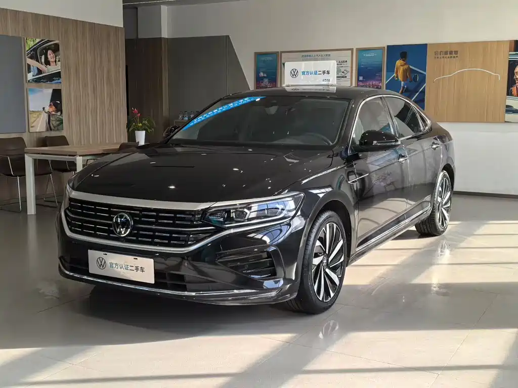Volkswagen Passat 2024