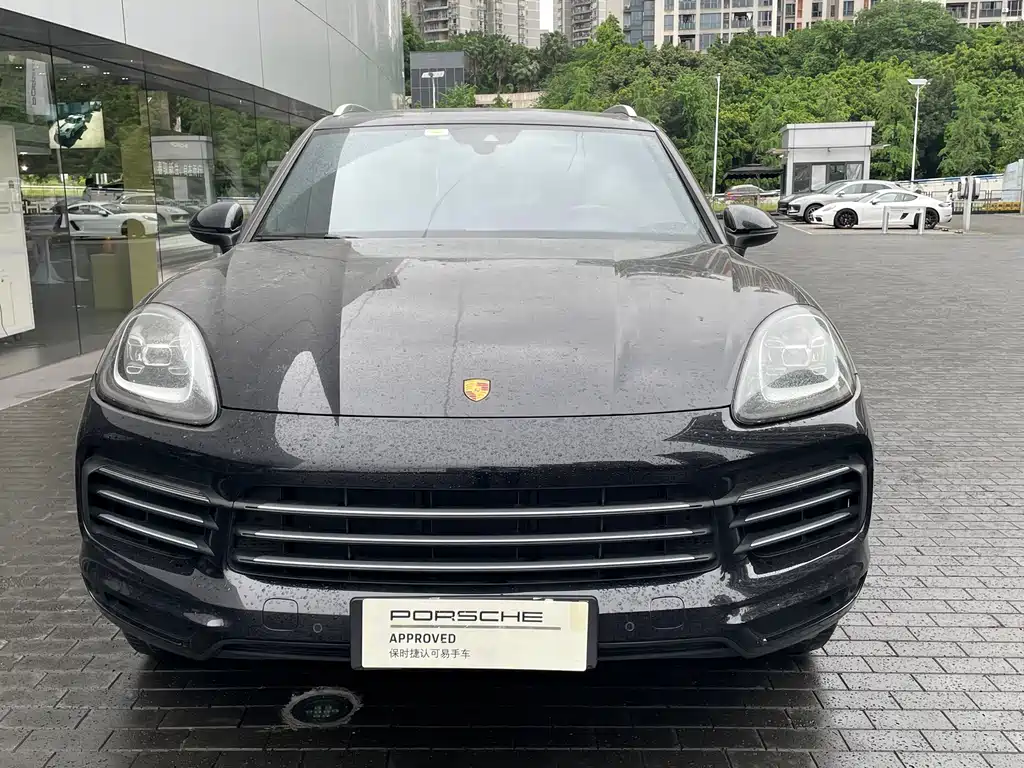 Porsche Cayenne 2021