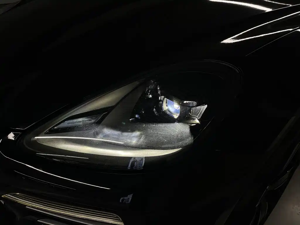 Porsche Cayenne 2023