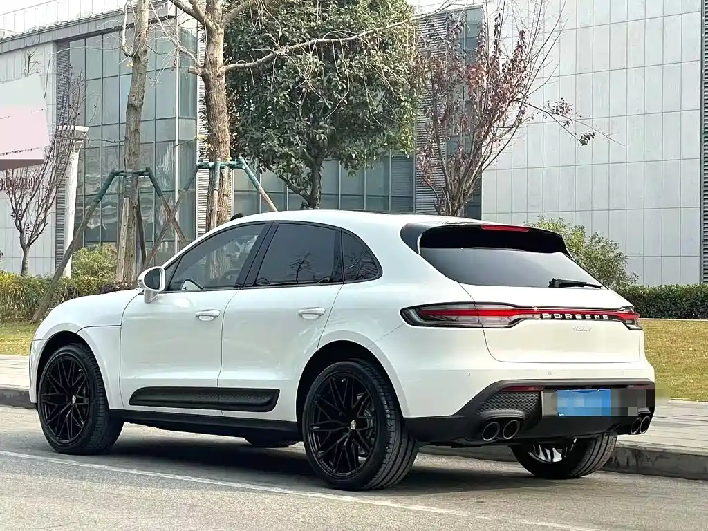 Porsche Macan 2023