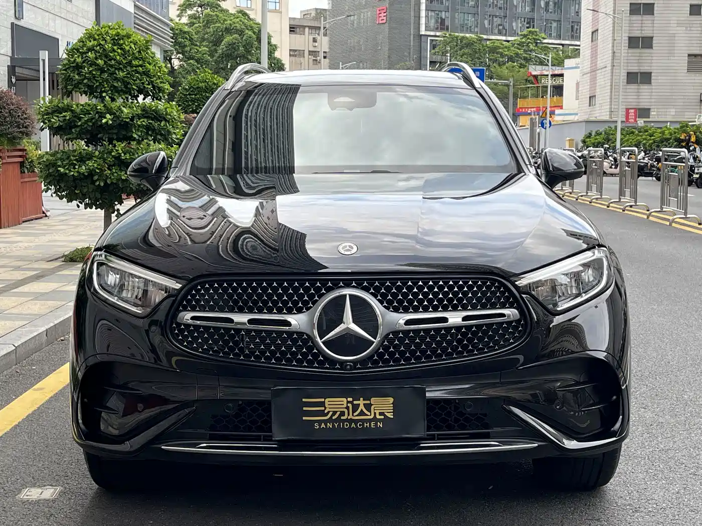 Mercedes-Benz GLC 2023