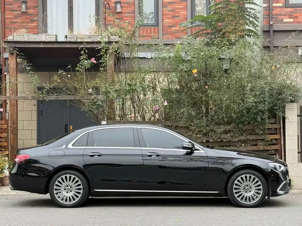 Mercedes-Benz E-Класс 2021