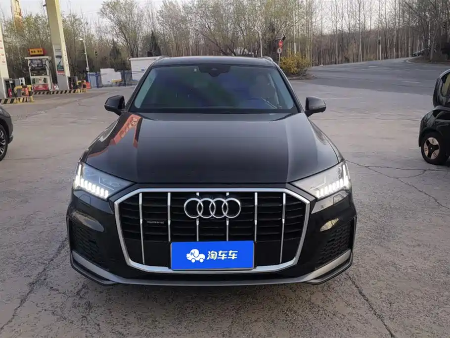 Audi Q7 2021