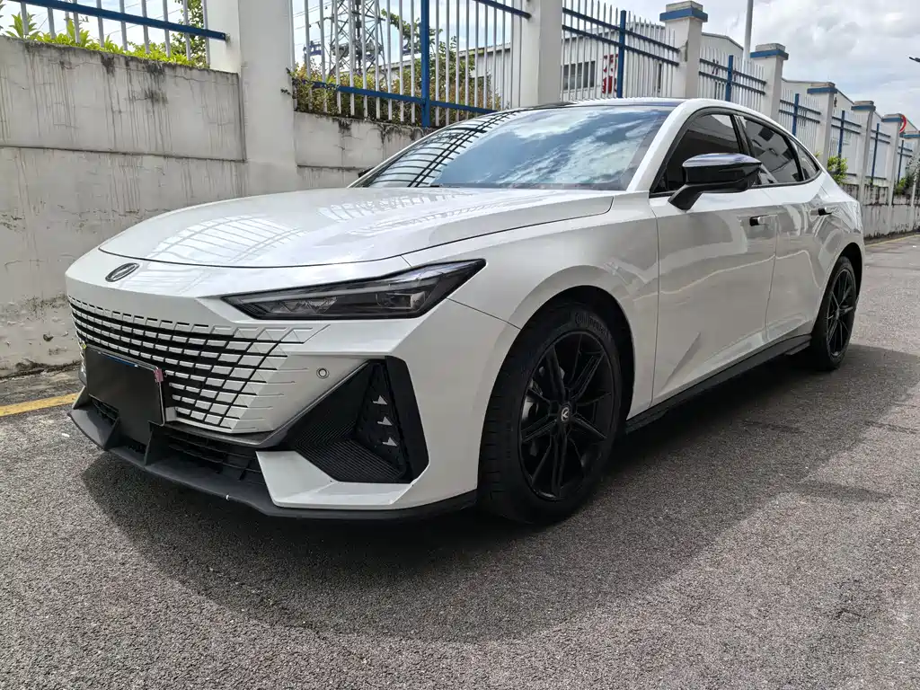Changan UNI-V 2022