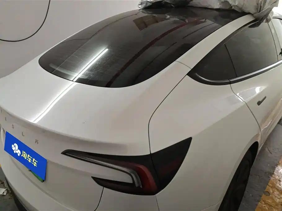 Tesla Model 3 2025