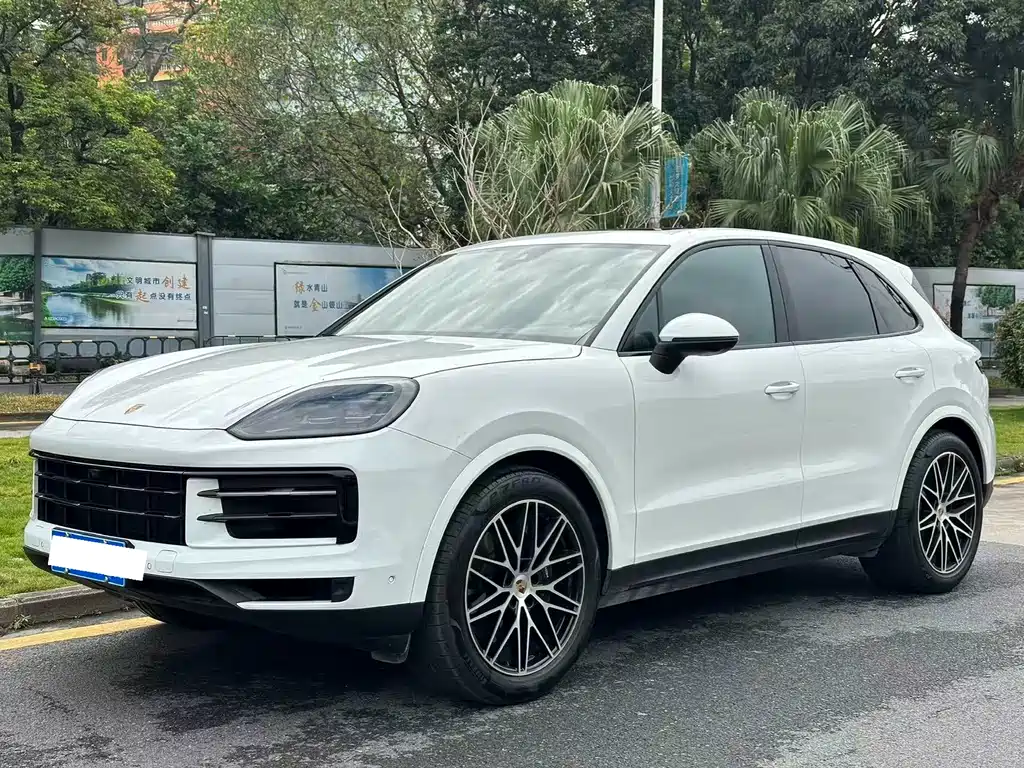 Porsche Cayenne 2025