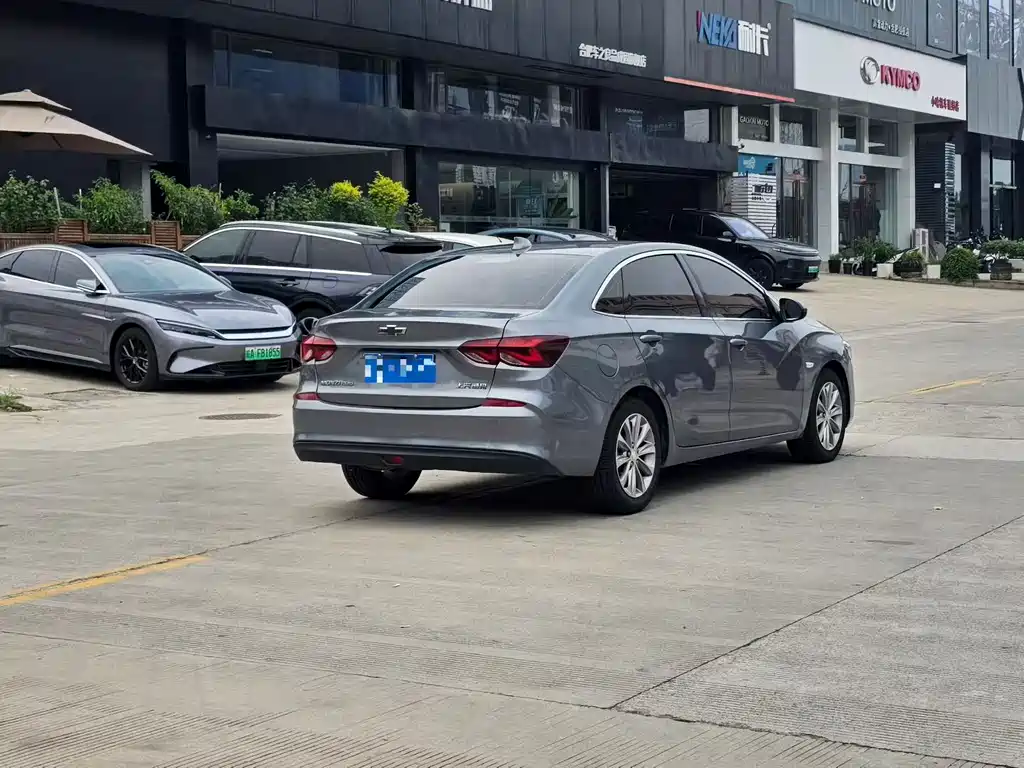 Chevrolet Cruze 2021