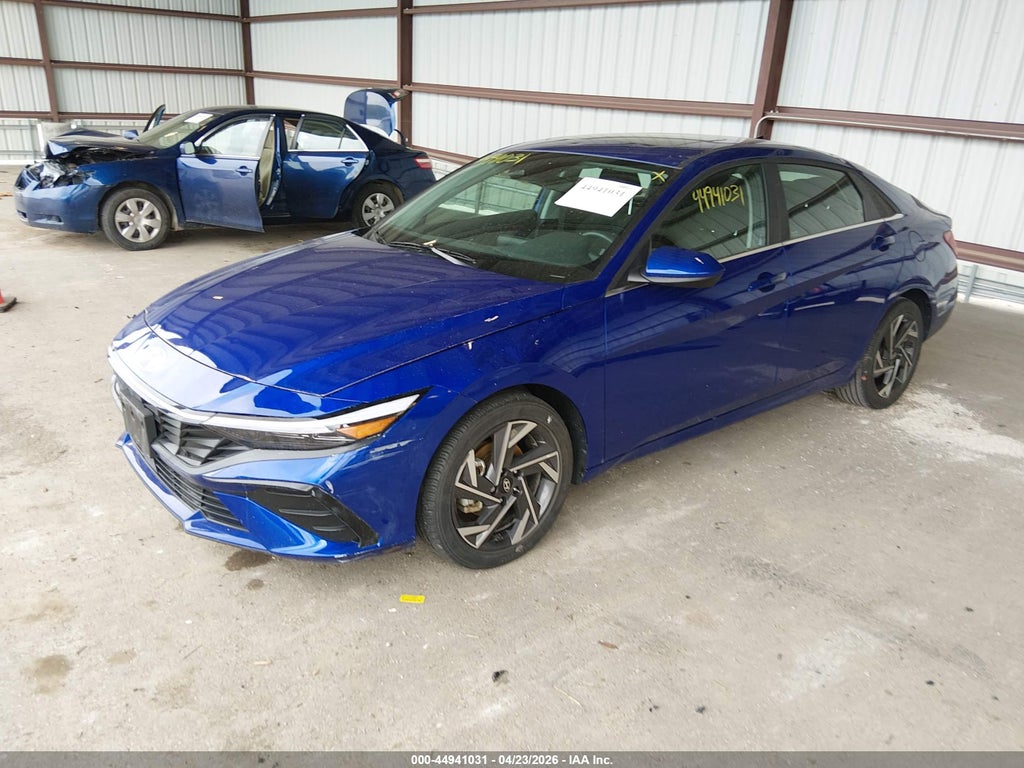 Hyundai Elantra 2024