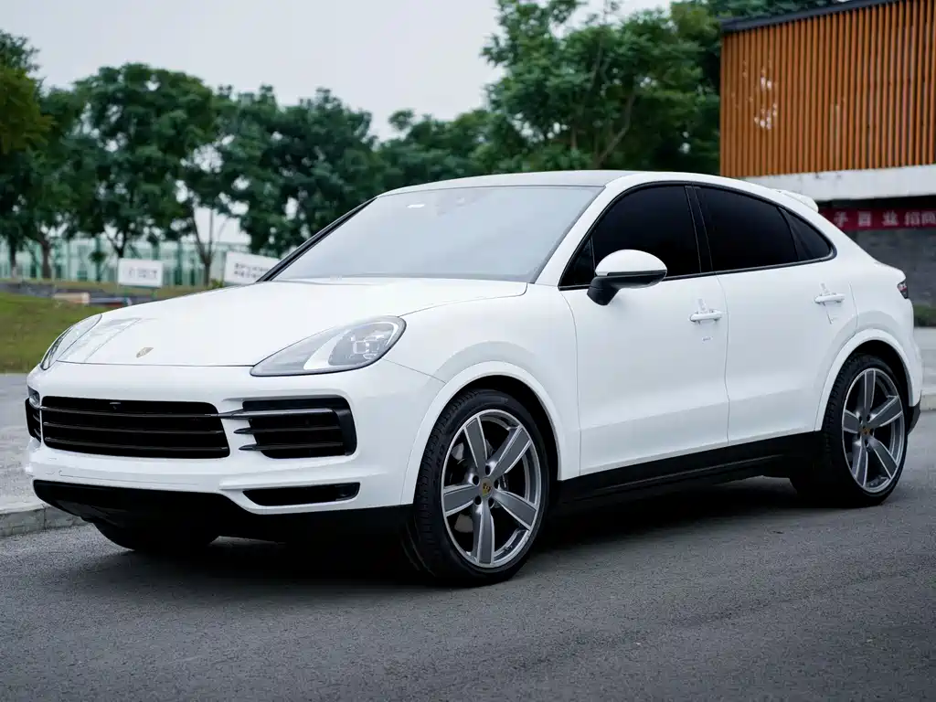 Porsche Cayenne 2021