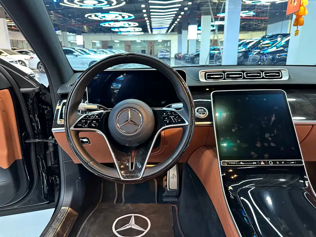 Mercedes-Benz Maybach S-Класс 2023