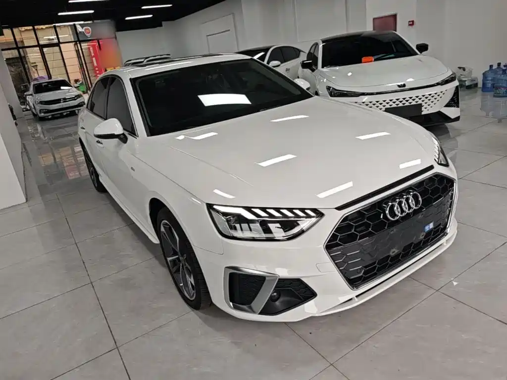Audi A4 2024