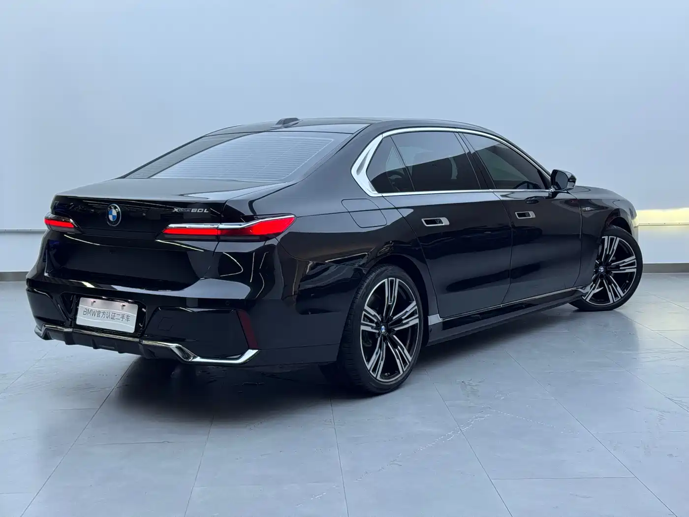 BMW i7 2025