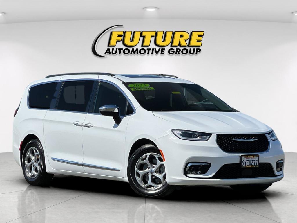 Chrysler Pacifica 2023
