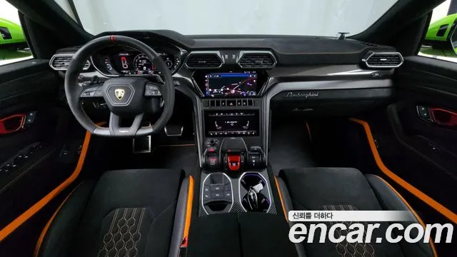 Lamborghini Urus 2024