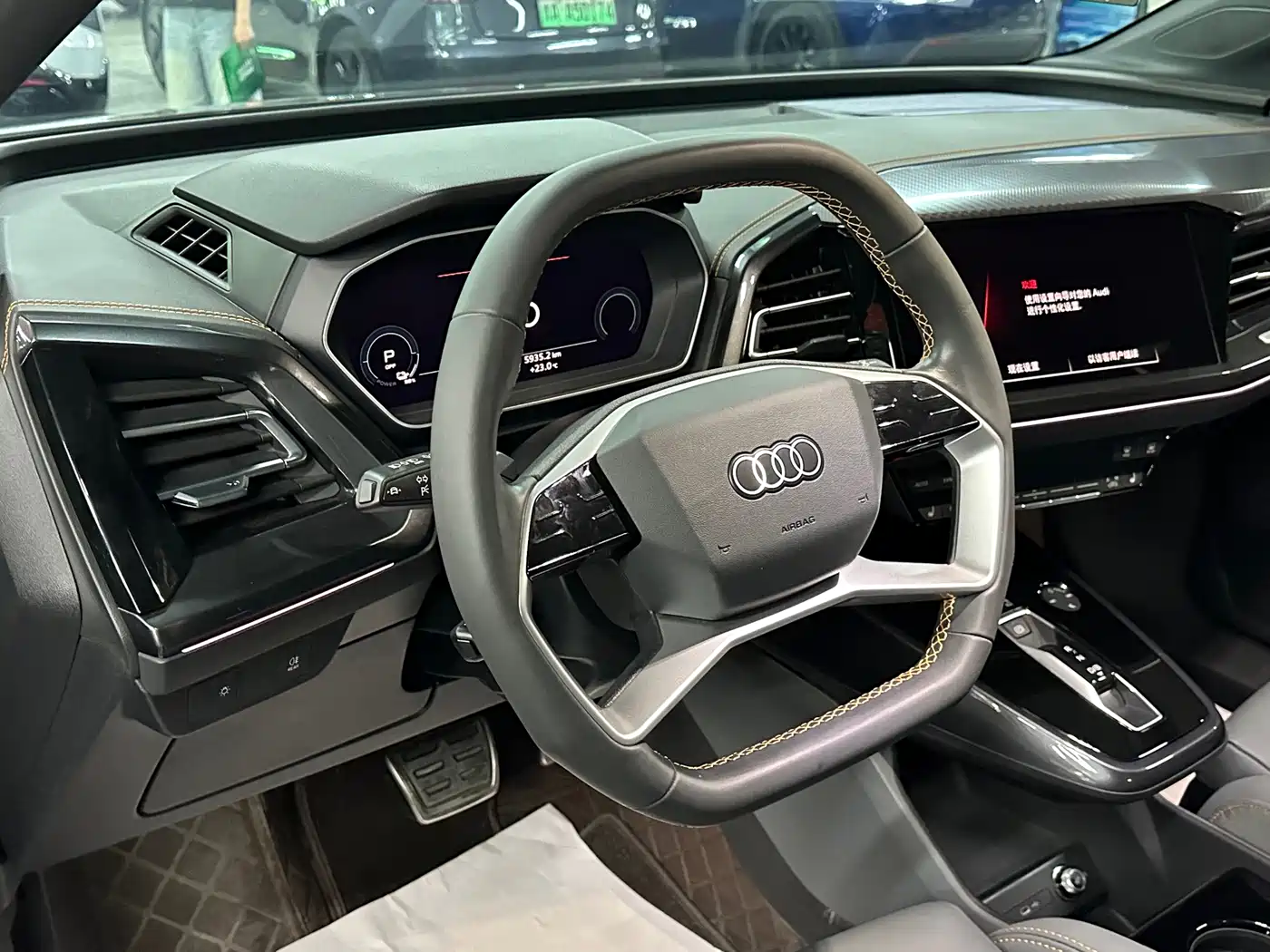 Audi Q4 e-tron 2023