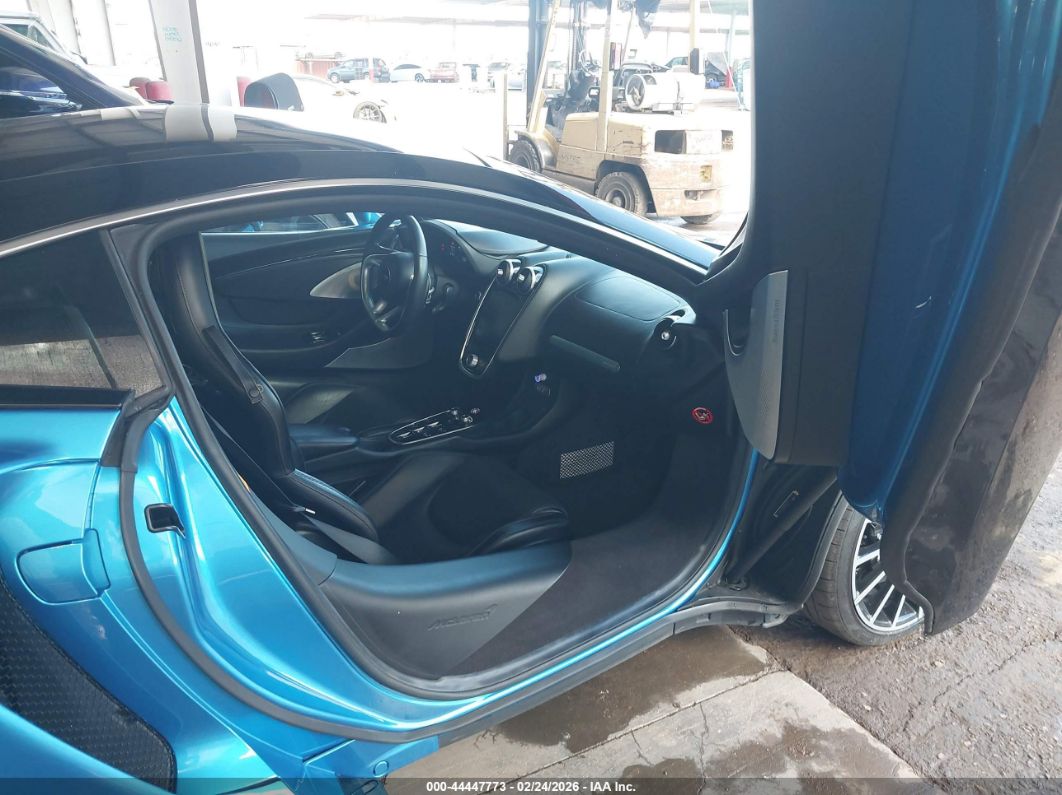 McLaren GT 2021