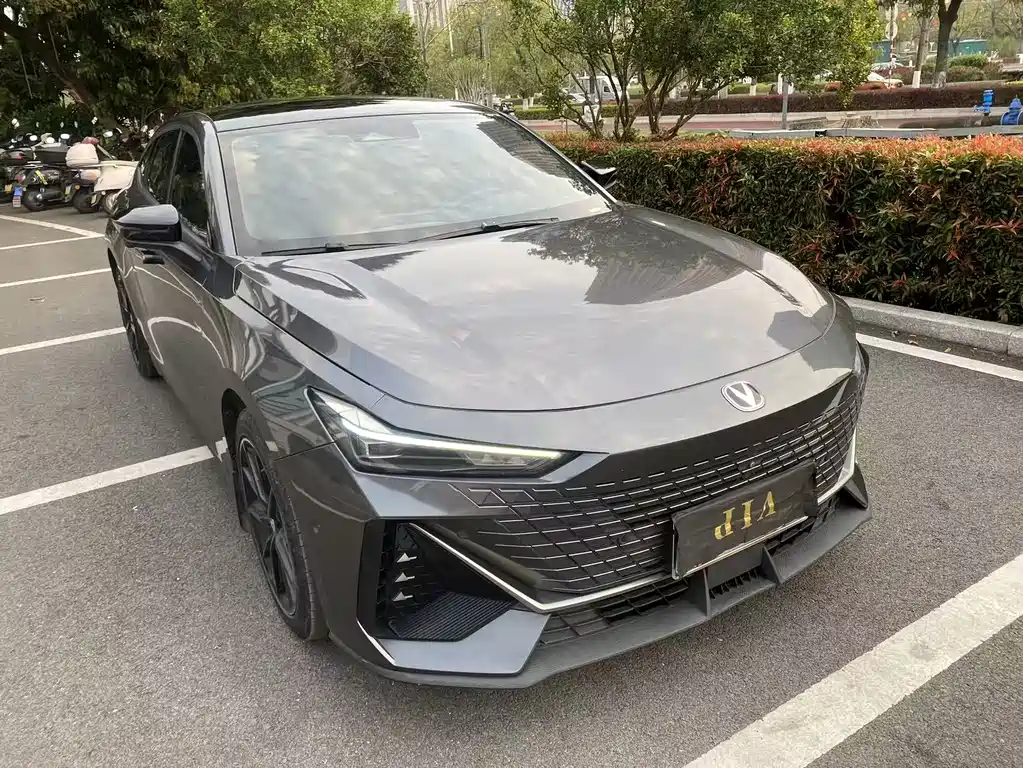 Changan UNI-V 2022
