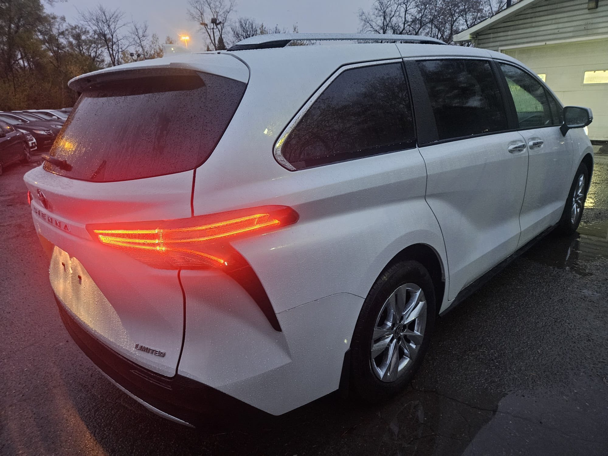 Toyota Sienna 2025