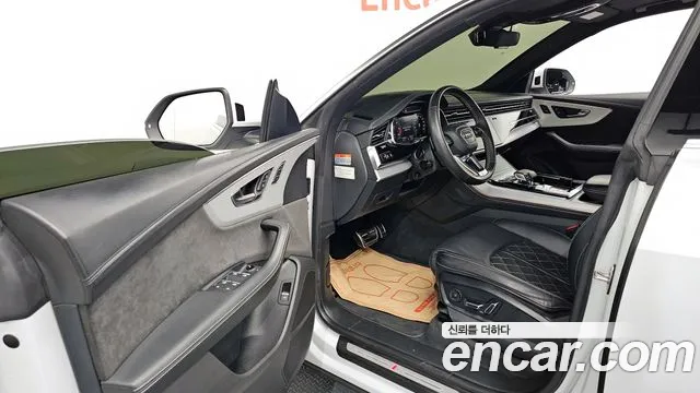 Audi Q8 2021
