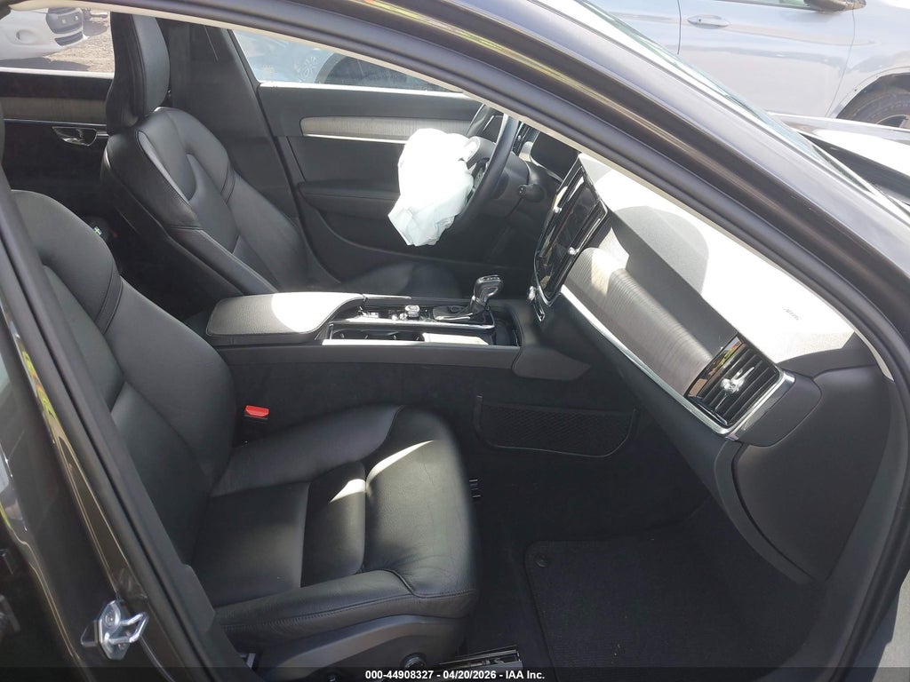 Volvo V90 Cross Country 2021