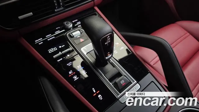 Porsche Cayenne 2022