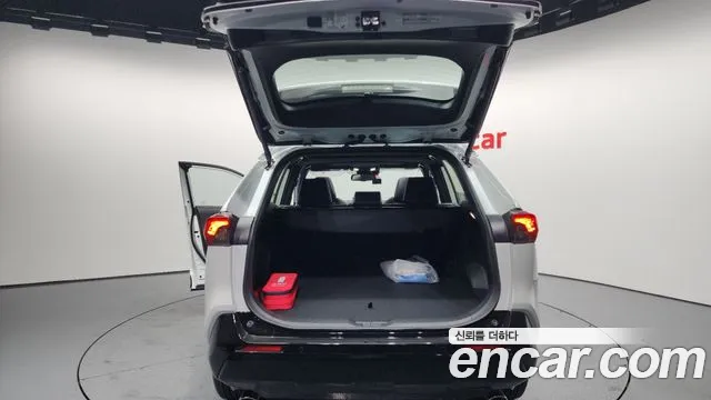 Toyota RAV4 2025