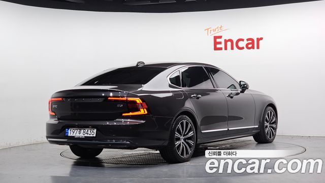 Volvo S90 2023
