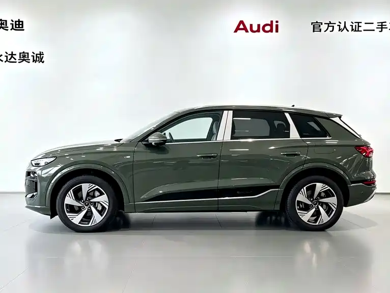Audi e-tron 2025