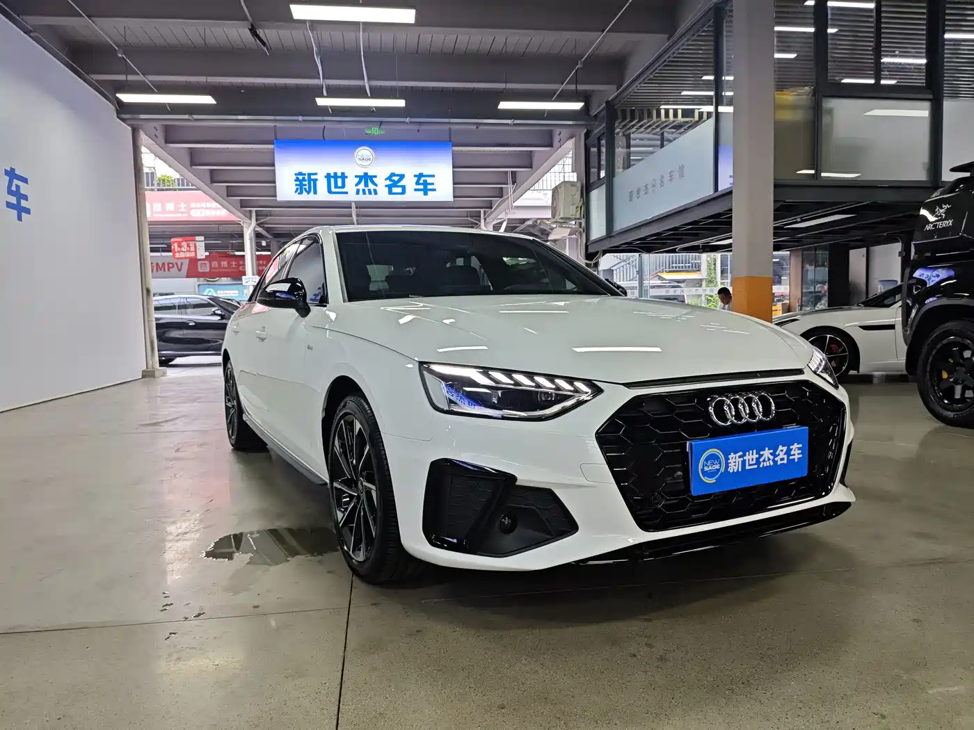 Audi A4 2023