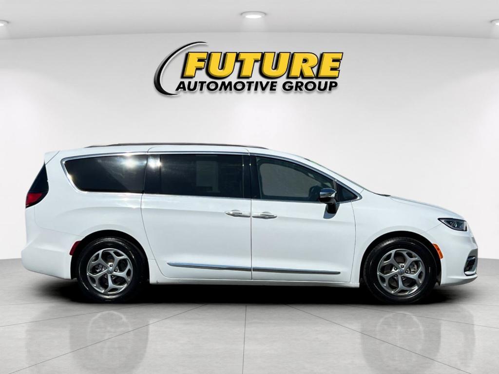 Chrysler Pacifica 2023