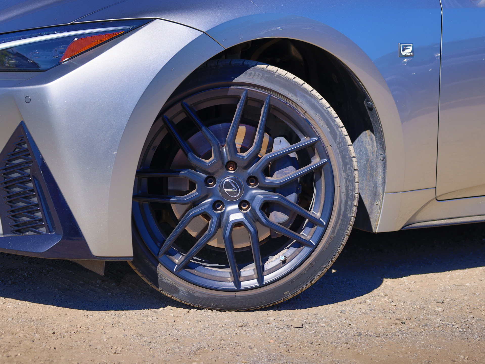 Lexus IS 2023