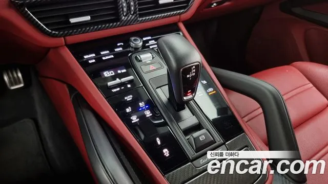 Porsche Cayenne 2022