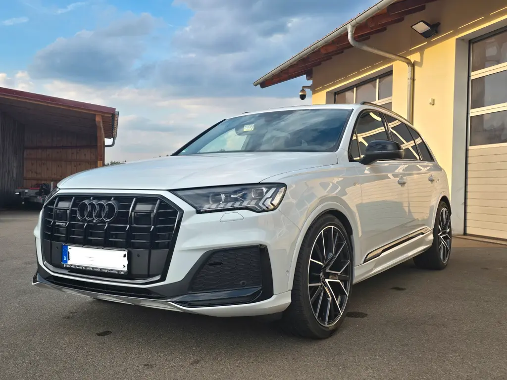 Audi Q7 2023