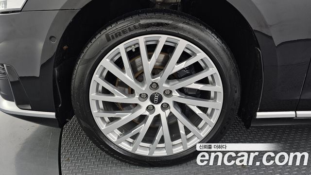 Audi A8 2021