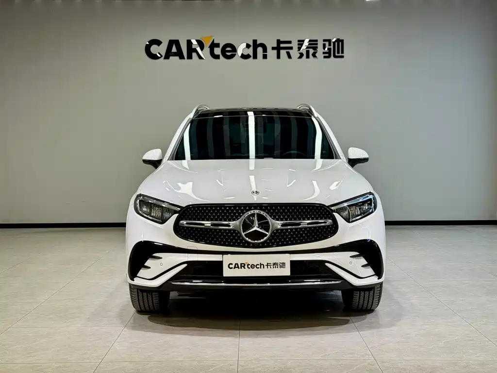 Mercedes-Benz GLC 2025