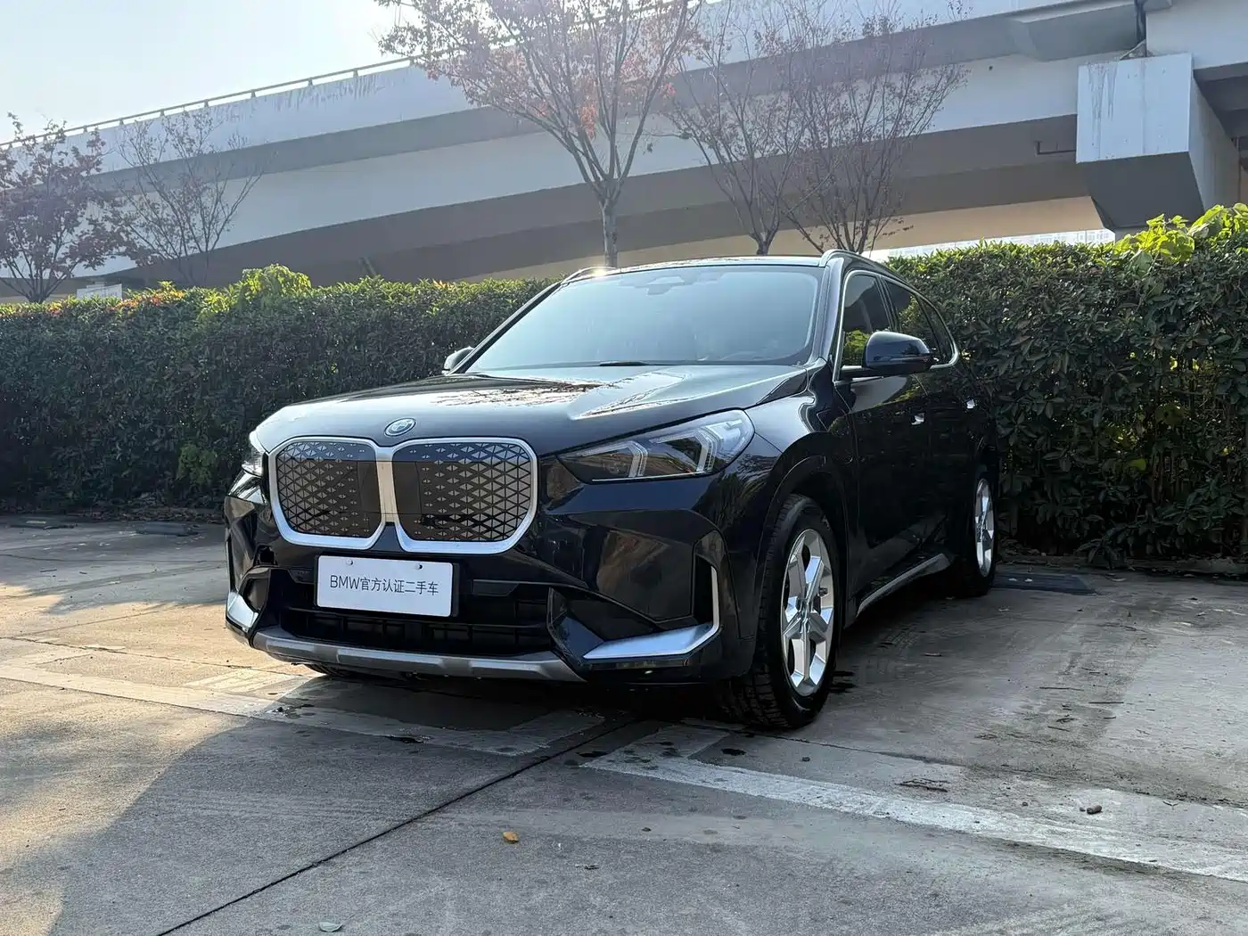 BMW iX1 2025