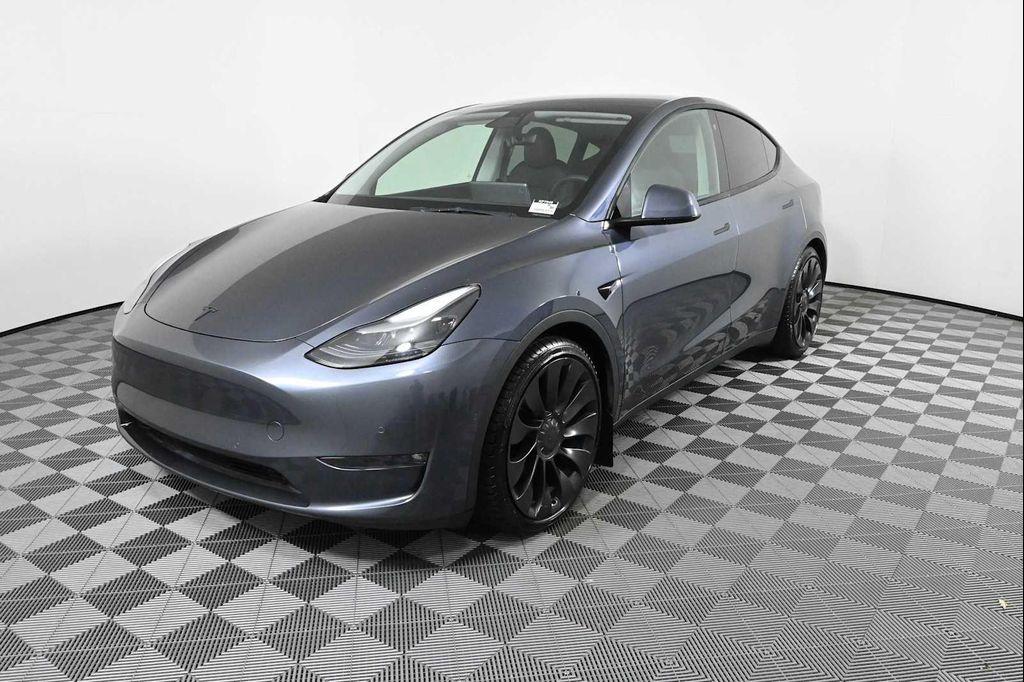 Tesla Model Y 2022