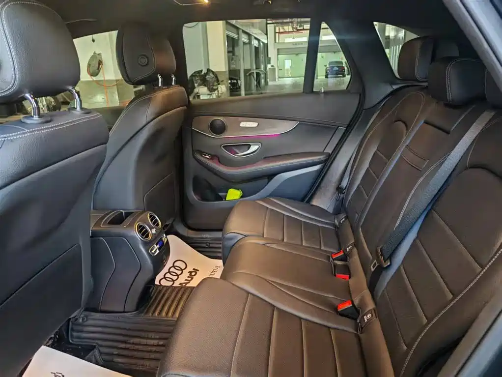 Mercedes-Benz GLC 2021