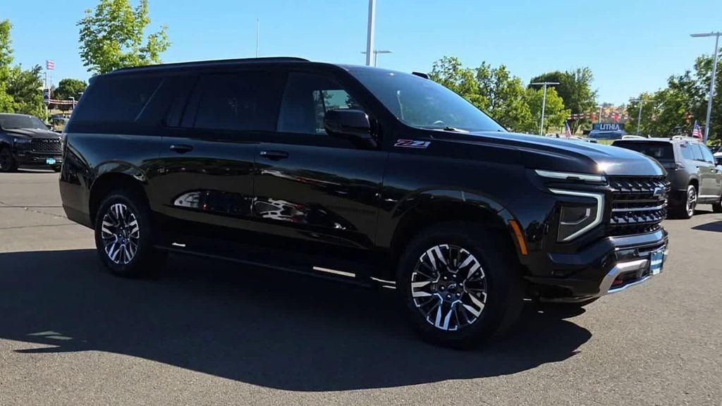 Chevrolet Suburban 2025