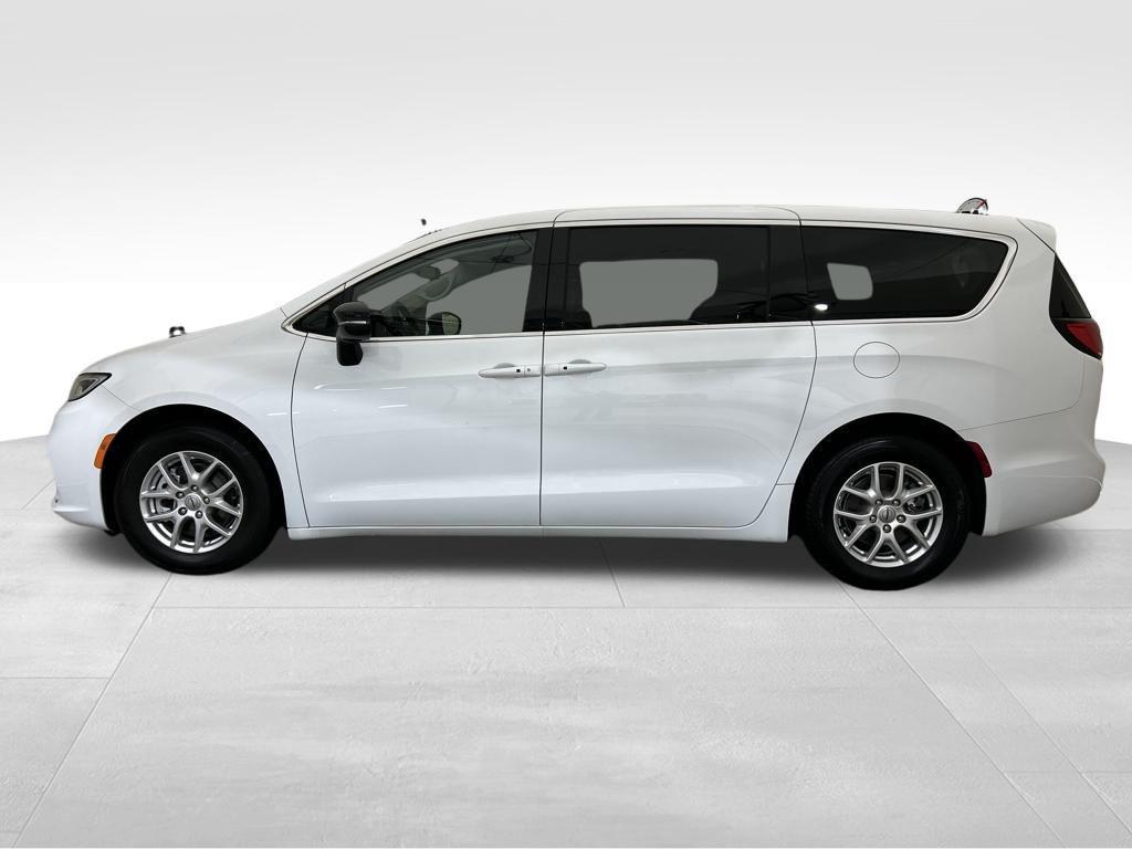 Chrysler Pacifica 2024