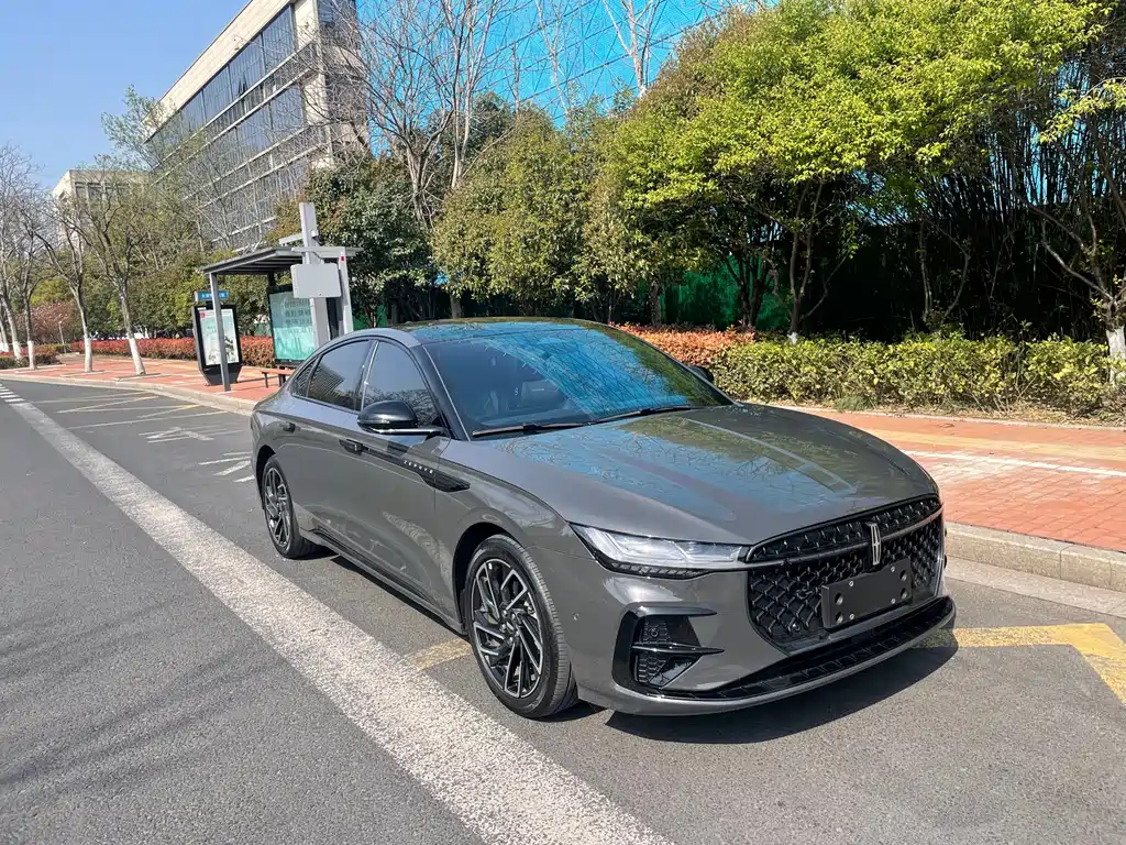 Lincoln Z 2023