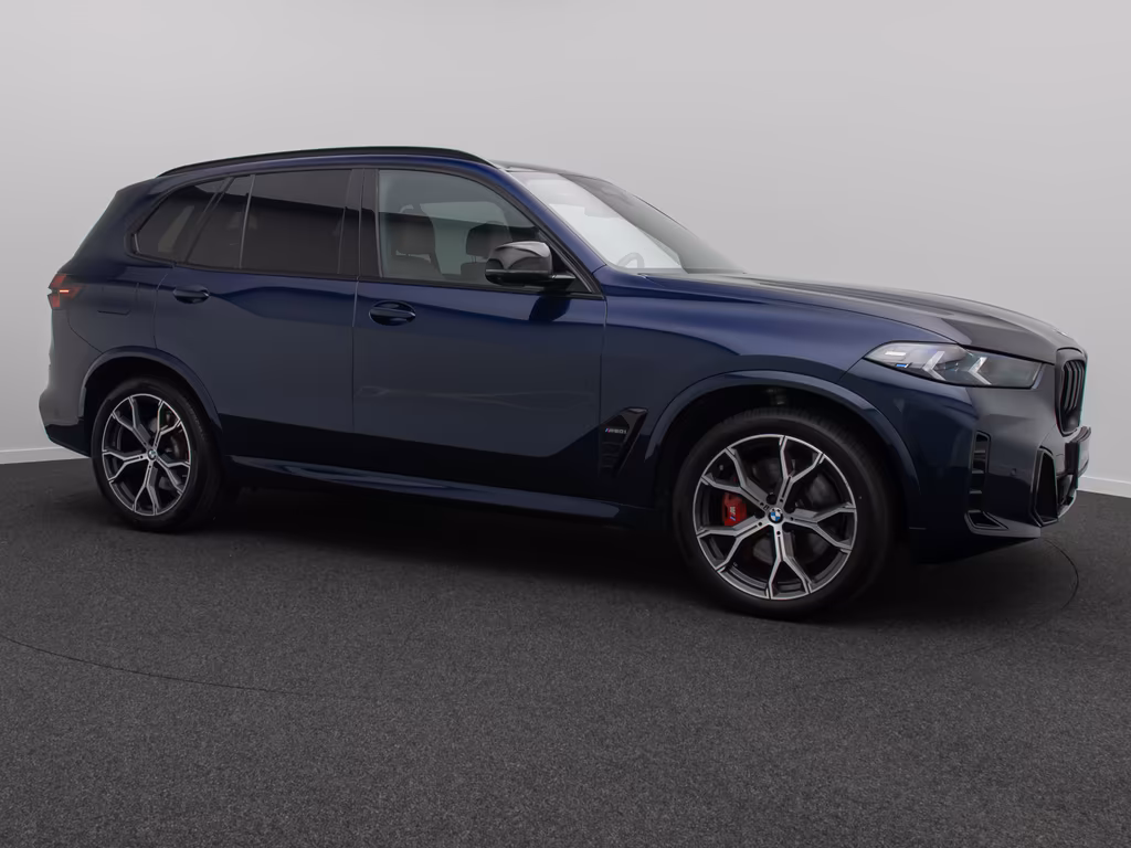 BMW X5 M60 2023